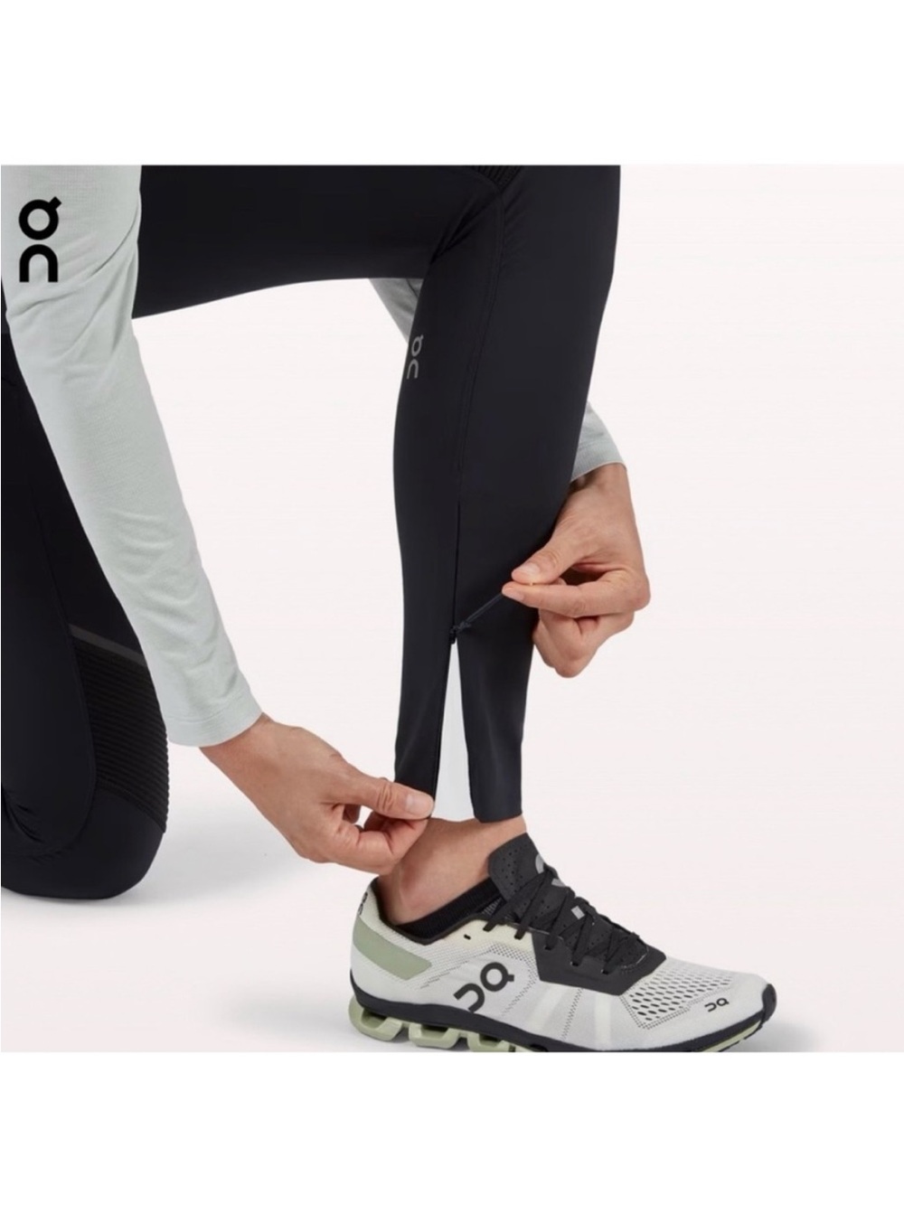 On Running On Cloud Black white Tights Leggings Lumos S full length
